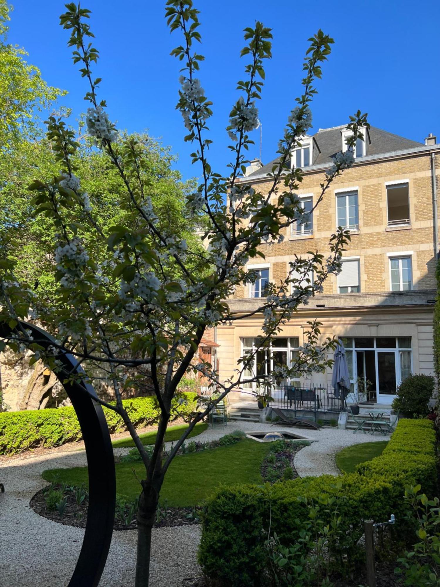 La Demeure Des Sacres - Cathedrale Bed & Breakfast Reims Luaran gambar